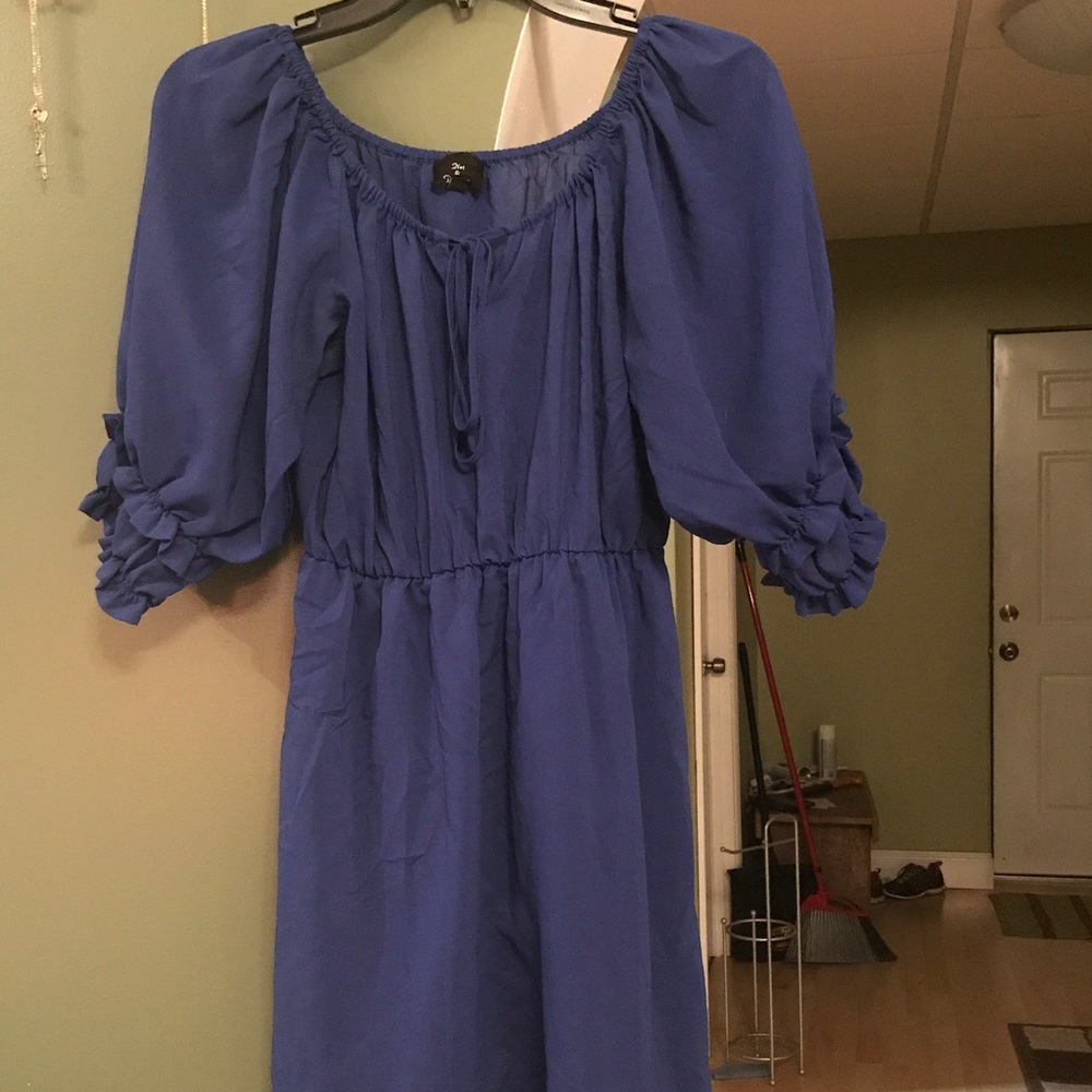 Dress - Picture 2 of 2